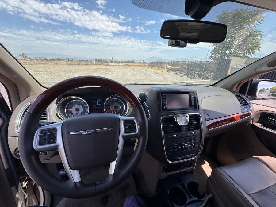 chrysler town & country 2012 2C4RC1GG6CR368491 image chrysler town & country 2012 2C4RC1GG6CR368491 image